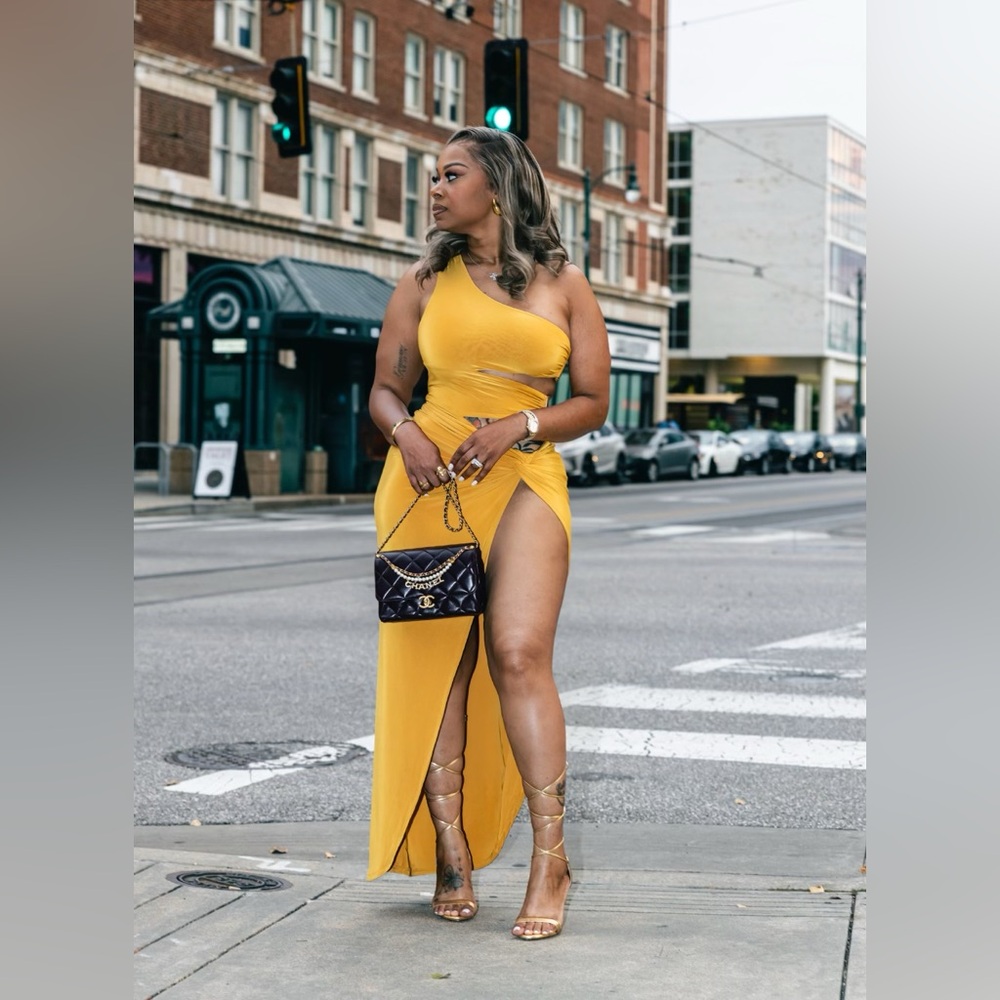 Jlux label dress , worn once. Size large